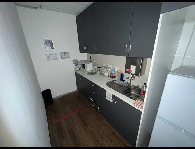 381M² OFFICE TO LET IN CLAREMONT